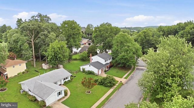 53 SHULL DR, Newark, DE 19711