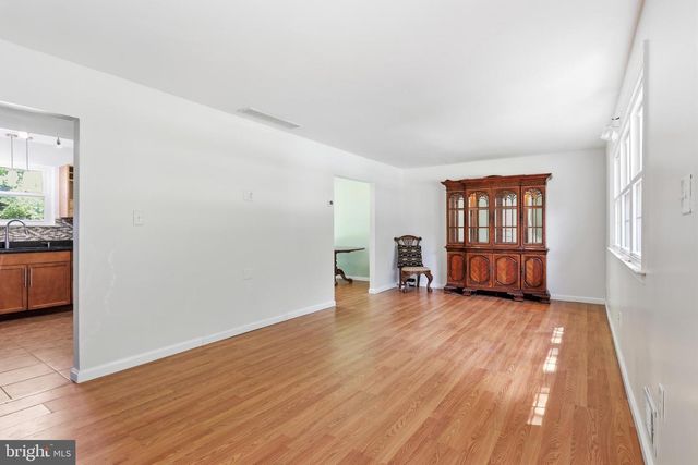 53 SHULL DR, Newark, DE 19711