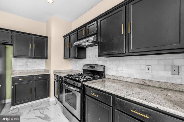 5 BATTERY BEND CT, Montgomery Village, MD 20886