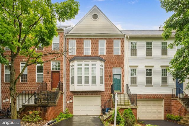 5 BATTERY BEND CT, Montgomery Village, MD 20886