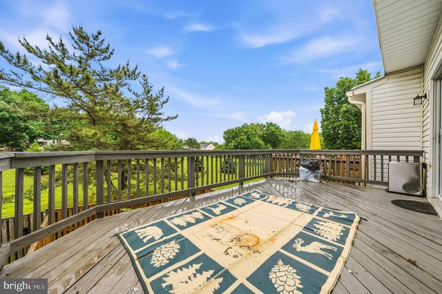 5 BATTERY BEND CT, Montgomery Village, MD 20886