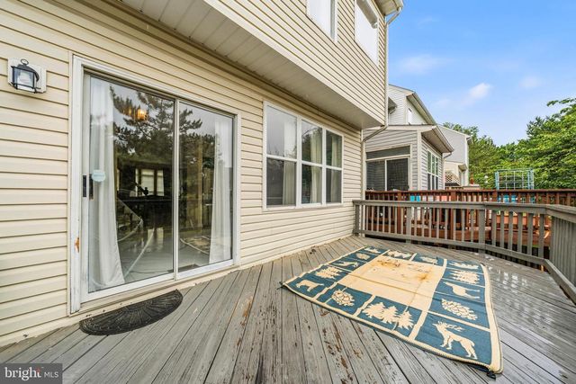 5 BATTERY BEND CT, Montgomery Village, MD 20886