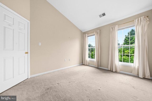 5 BATTERY BEND CT, Montgomery Village, MD 20886
