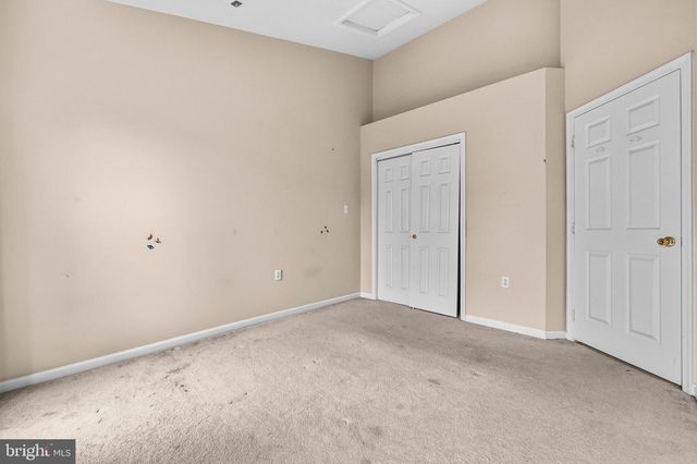 5 BATTERY BEND CT, Montgomery Village, MD 20886