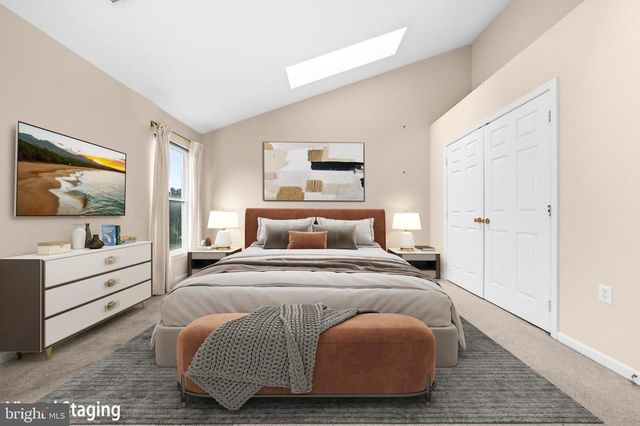 5 BATTERY BEND CT, Montgomery Village, MD 20886