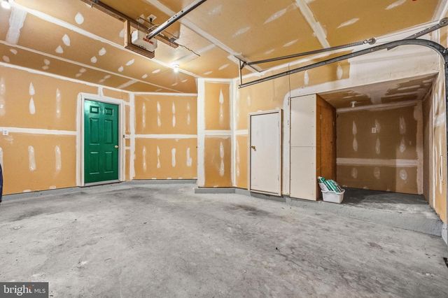 5 BATTERY BEND CT, Montgomery Village, MD 20886