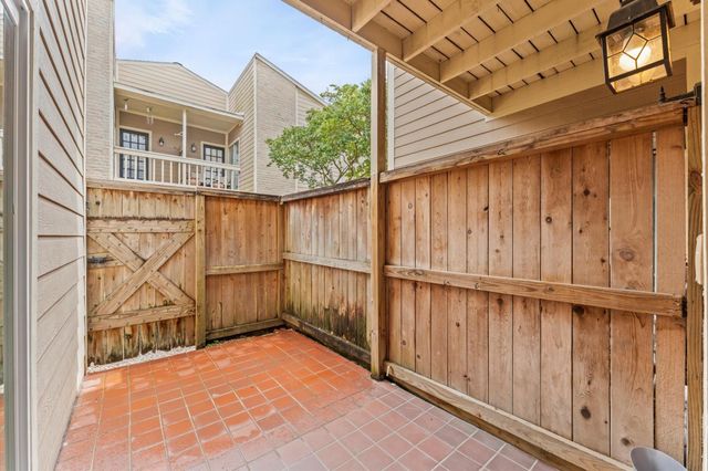 722 Bering Unit G Drive 171, Houston, TX 77057