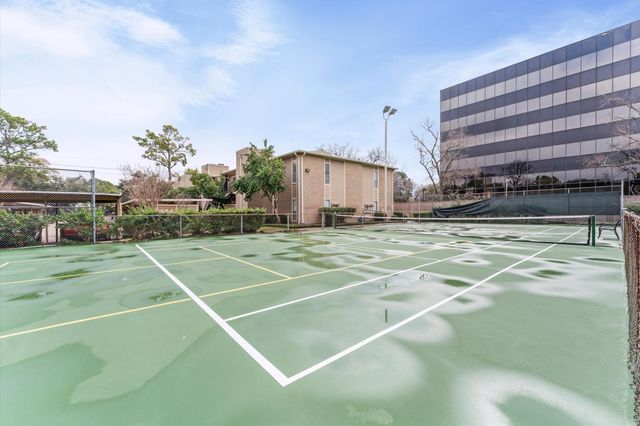 722 Bering Unit G Drive 171, Houston, TX 77057