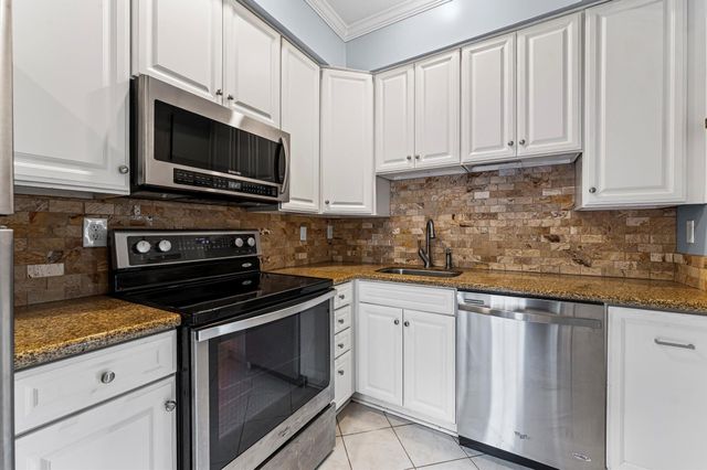 722 Bering Unit G Drive 171, Houston, TX 77057