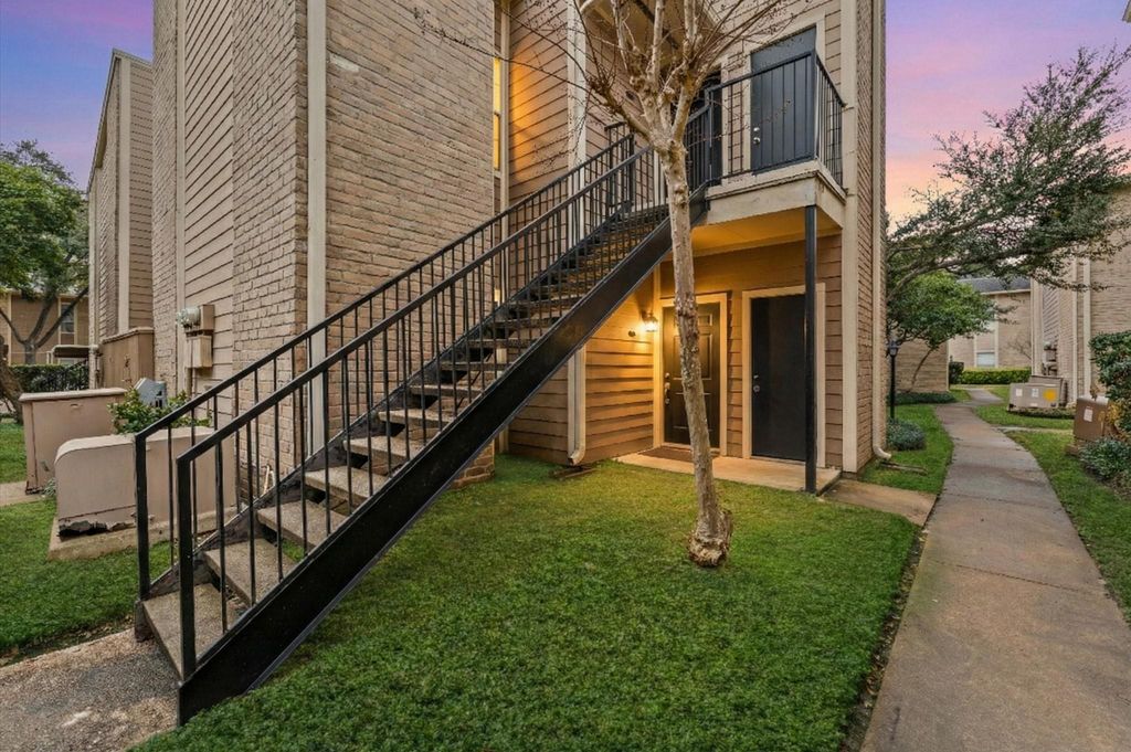 722 Bering Unit G Drive 171, Houston, TX 77057