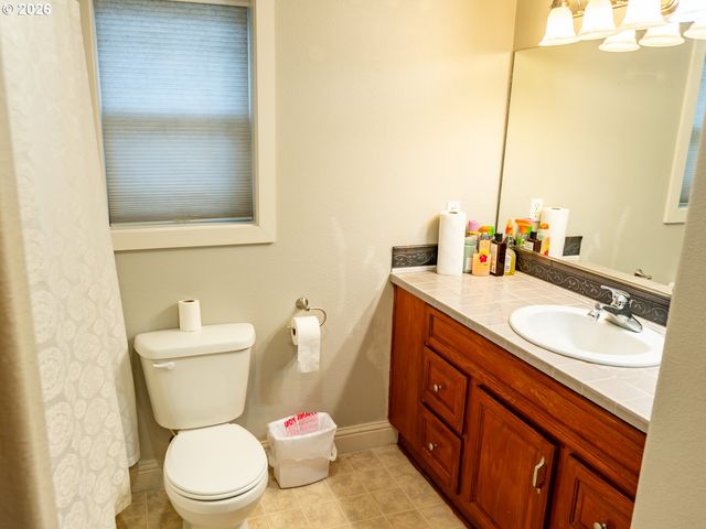 1551 Tierra Dr Ne, Salem, OR 97301