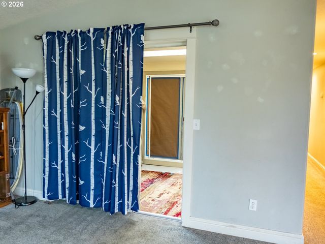 1551 Tierra Dr Ne, Salem, OR 97301