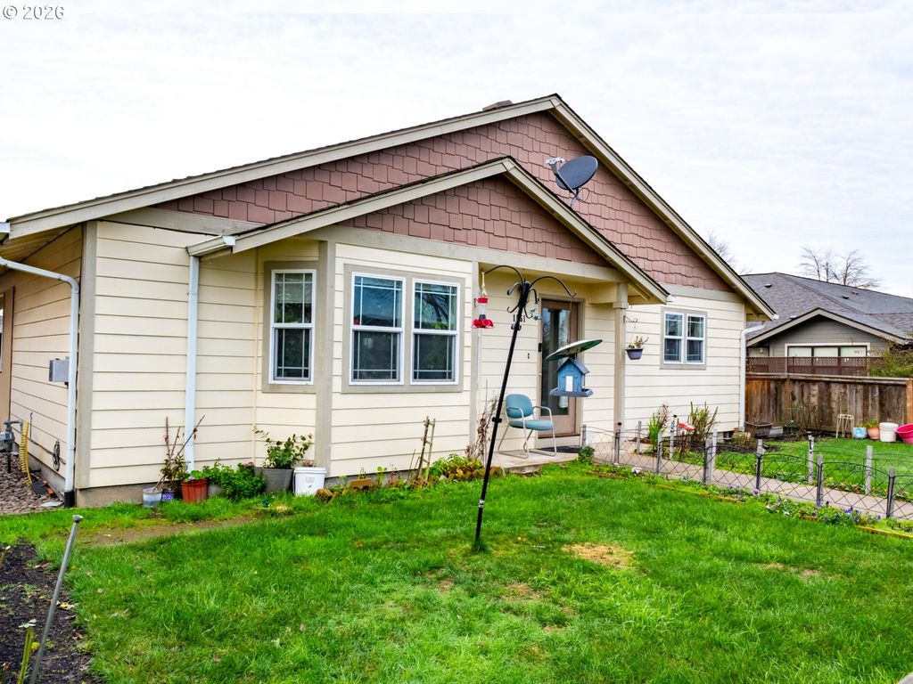 1551 Tierra Dr Ne, Salem, OR 97301