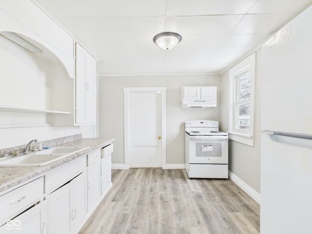 1318 E 28th Street, Anderson, IN 46016