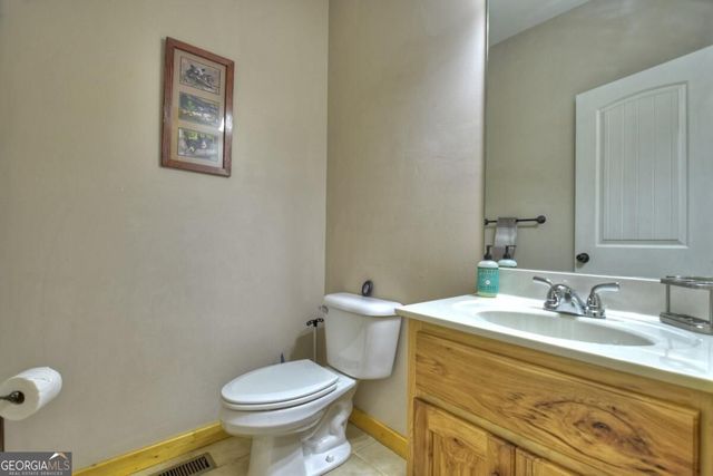 1072 Heatherwood Way, Talking Rock, GA 30175
