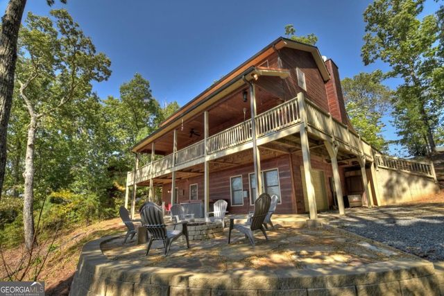 1072 Heatherwood Way, Talking Rock, GA 30175