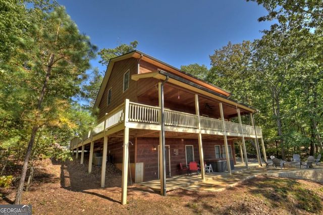 1072 Heatherwood Way, Talking Rock, GA 30175