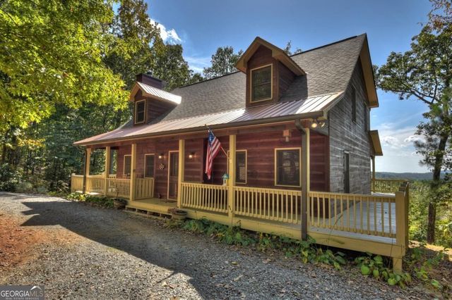 1072 Heatherwood Way, Talking Rock, GA 30175