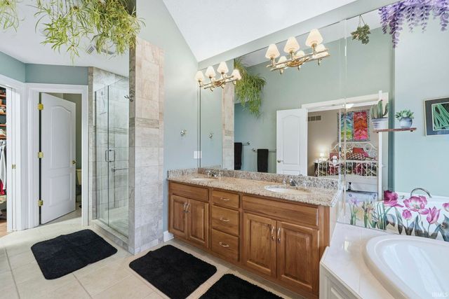 12733 Sutters Parkway, Fort Wayne, IN 46845