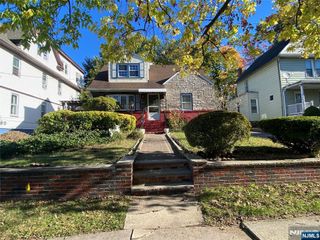 139 Phelps Avenue, Englewood, NJ 07631