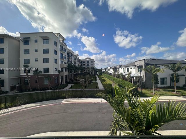 750 NW 82nd Ter 750, Plantation, FL 33324