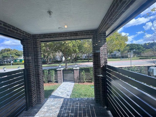 750 NW 82nd Ter 750, Plantation, FL 33324