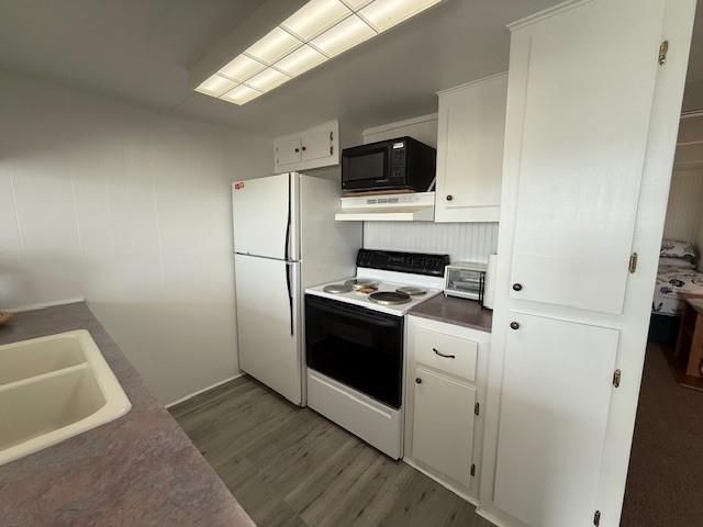 855 County Road 201, Sargent, TX 77414