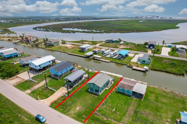 855 County Road 201, Sargent, TX 77414