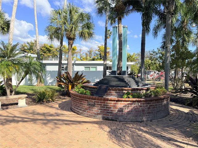 102 158TH AVENUE, Redington Beach, FL 33708