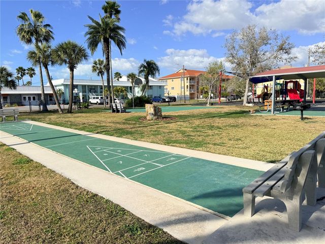 102 158TH AVENUE, Redington Beach, FL 33708