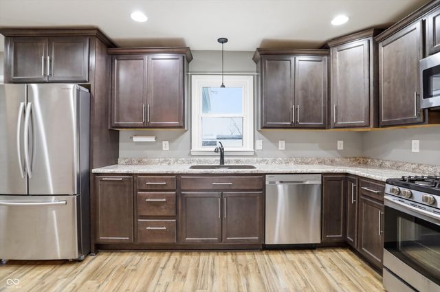 1134 N County Road 900 E, Avon, IN 46123