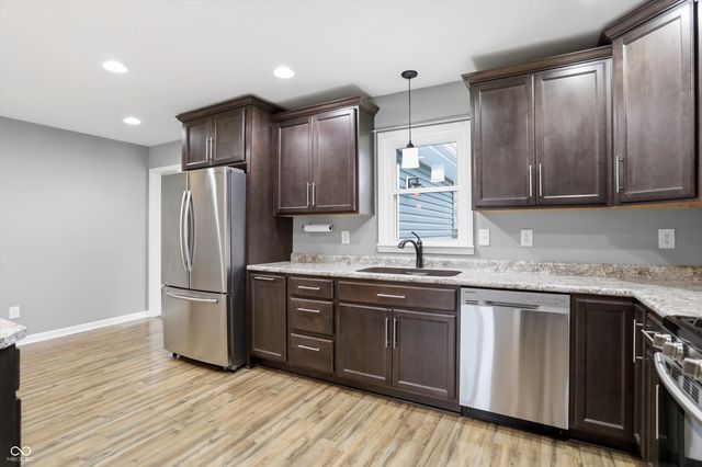 1134 N County Road 900 E, Avon, IN 46123