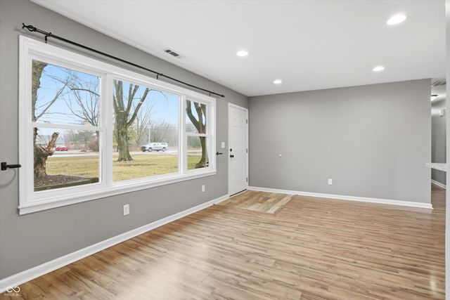 1134 N County Road 900 E, Avon, IN 46123