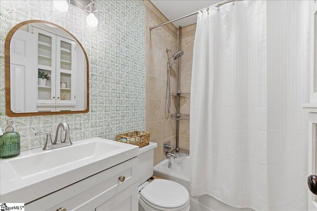 307 Wappoo Lane, Taylors, SC 29687