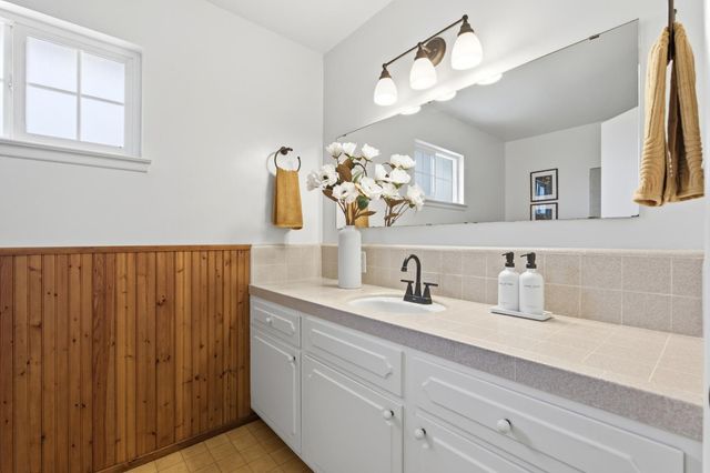 772 E Sample Avenue, Fresno, CA 93710