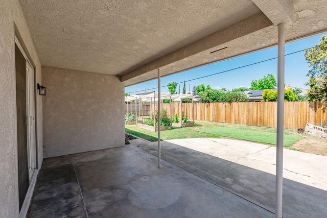 772 E Sample Avenue, Fresno, CA 93710