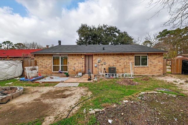 2631 Lark Lane, Humble, TX 77396