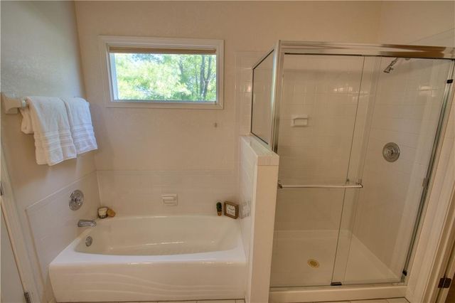 12227 Sagamore Road, Leawood, KS 66209