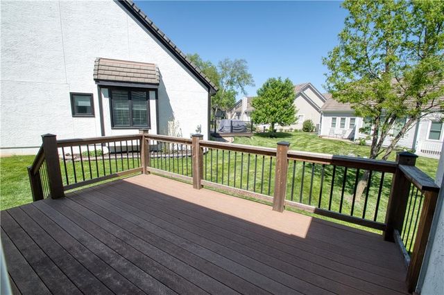 12227 Sagamore Road, Leawood, KS 66209