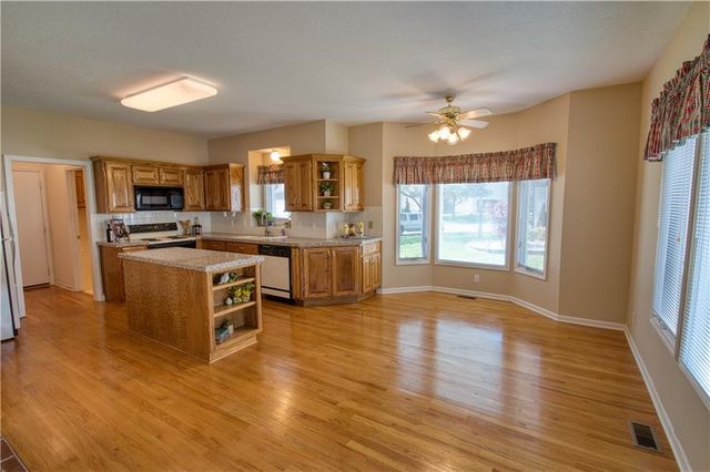 12227 Sagamore Road, Leawood, KS 66209