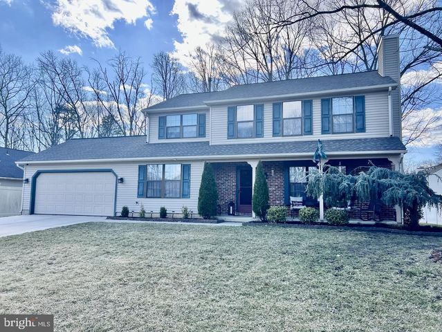 2 ASPEN RD, Sicklerville, NJ 08081