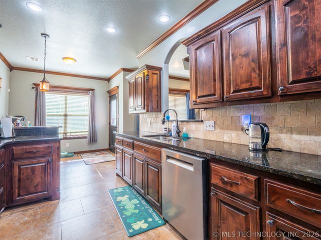 2015 Ten Springs, Mcalester, OK 74501