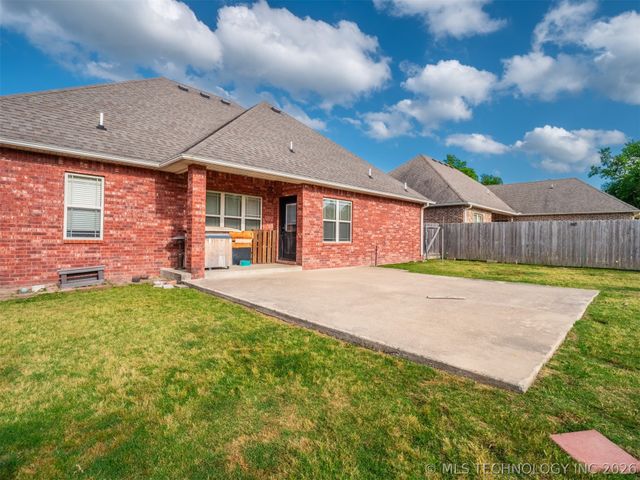 2015 Ten Springs, Mcalester, OK 74501