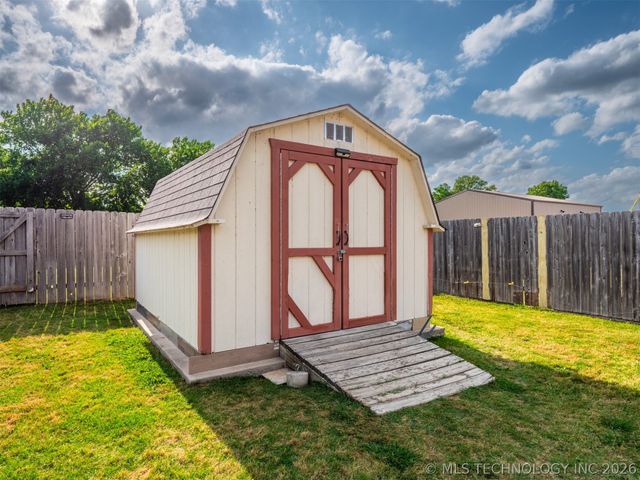 2015 Ten Springs, Mcalester, OK 74501