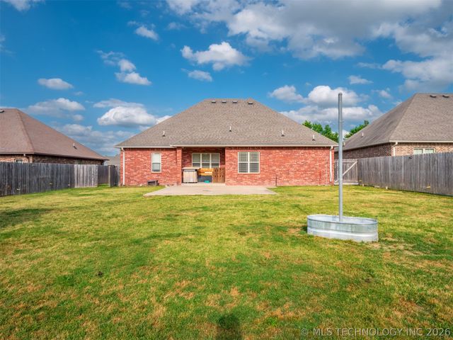 2015 Ten Springs, Mcalester, OK 74501