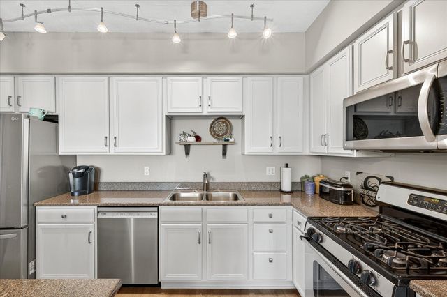 500 E Grant Street 907, Minneapolis, MN 55404