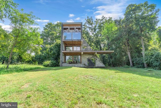 5810 FENWICK RD, Bryans Road, MD 20616