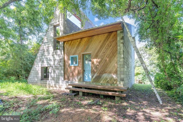 5810 FENWICK RD, Bryans Road, MD 20616