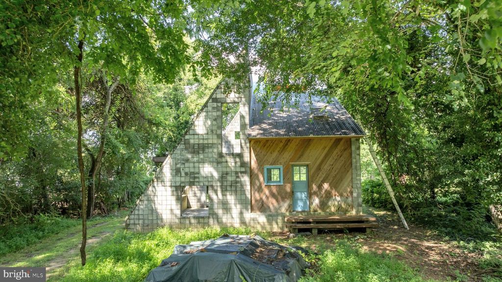 5810 FENWICK RD, Bryans Road, MD 20616