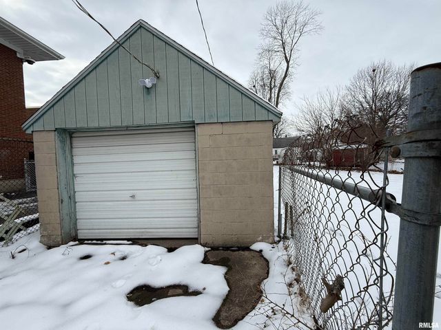 3119 N WESTERN Avenue, Peoria, IL 61604